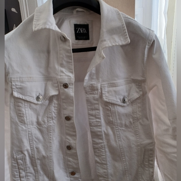 ZARA - Picture 1 of 5